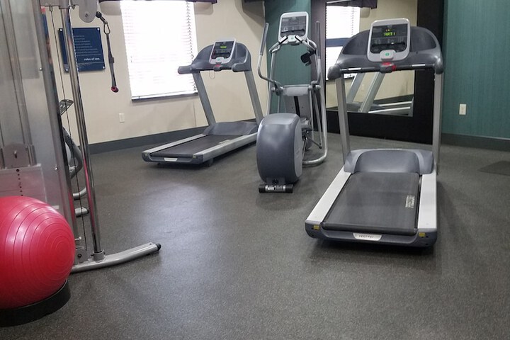 Hampton Inn & Suites Center