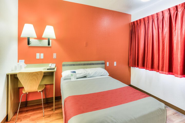 Motel 6 Tigard OR - Portland South - Lake Oswego