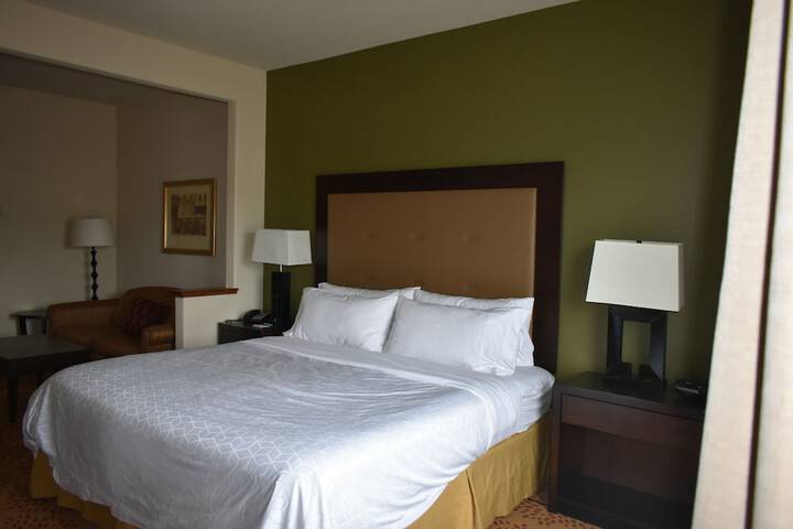 Room 50 of 67