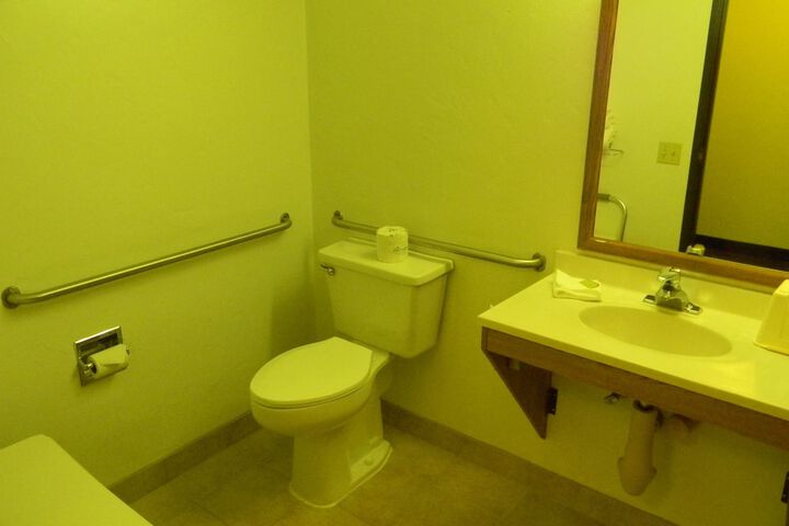 Room 49 of 68