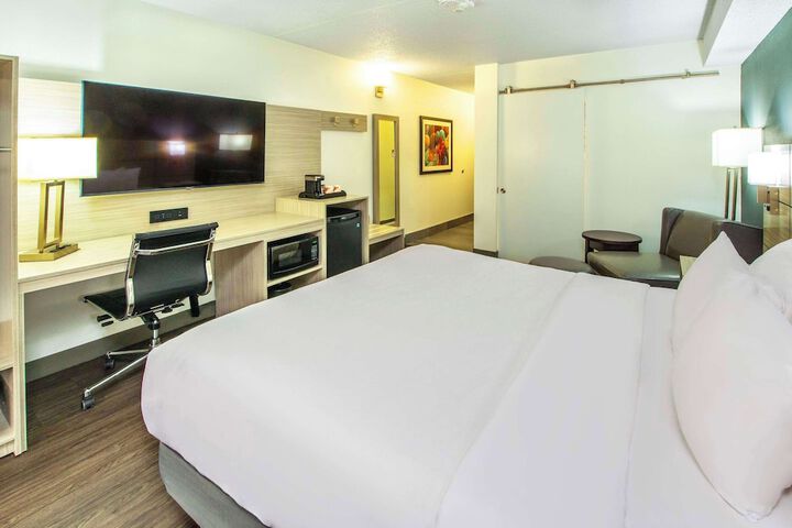 Room 45 of 64