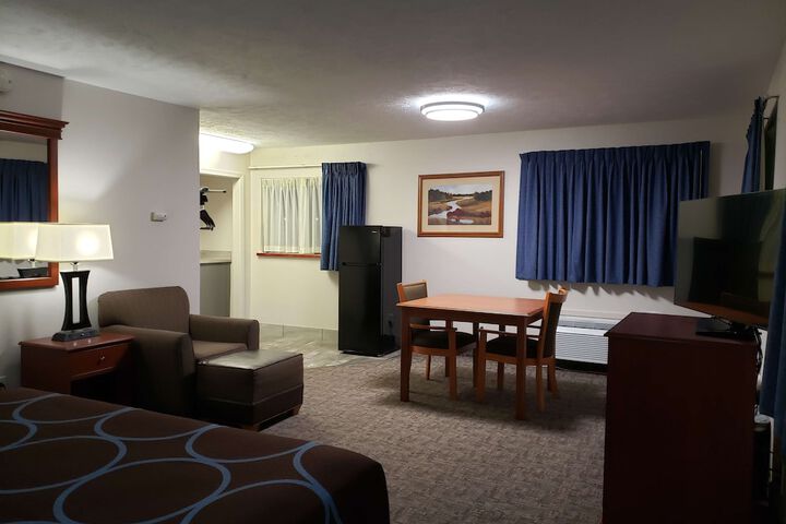 Room 12 of 42