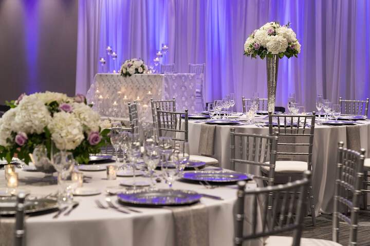 Ballroom/Hall 44 of 47