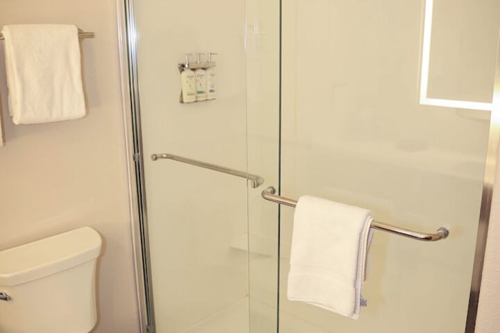 Holiday Inn Express Hotel & Suites Douglas by IHG