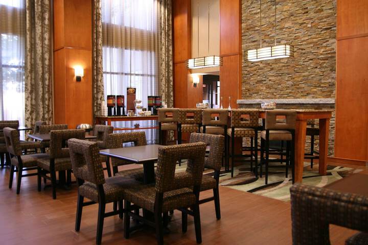 Hotel Interior 6 of 38