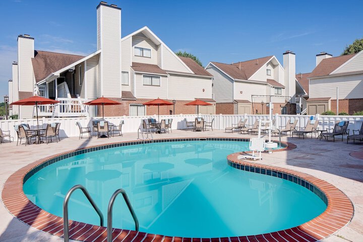 Pool 3 of 33