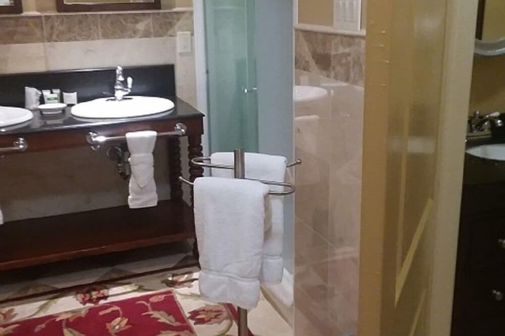 Room 21 of 30