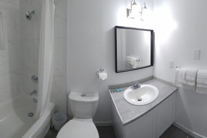 Room 12 of 24