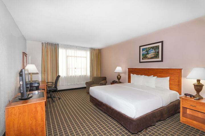 Room 42 of 73