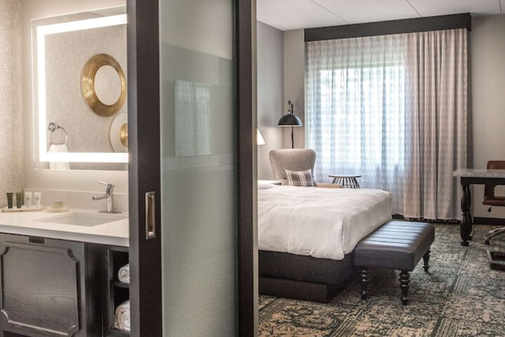Room 42 of 56