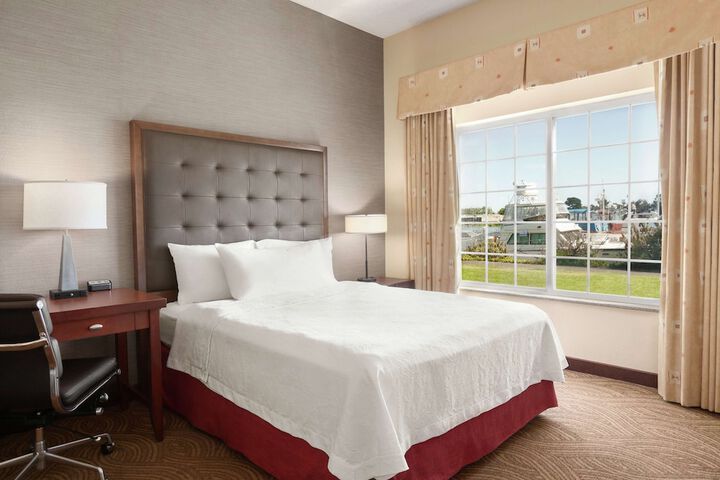 Homewood Suites by Hilton Oakland-Waterfront