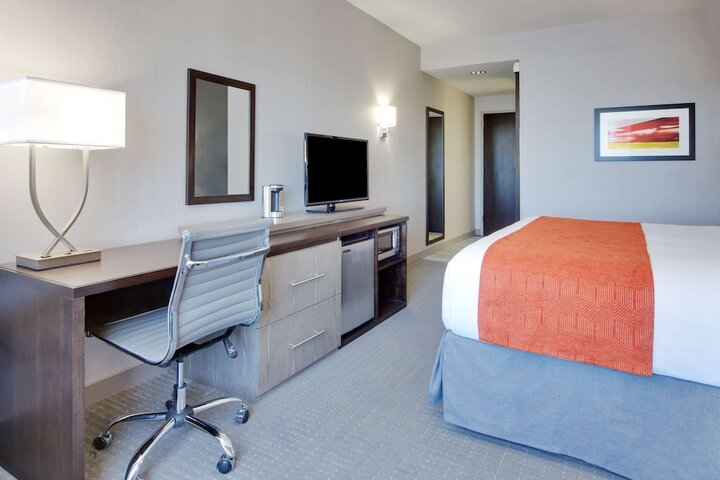 Room 7 of 26