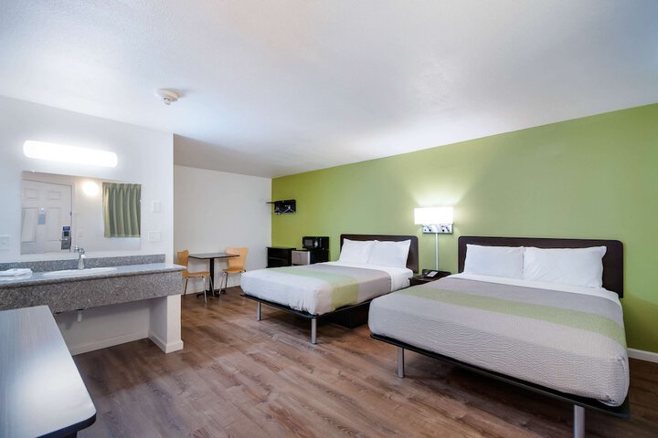 Motel 6 Burlington WA