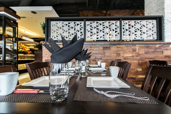 Dining 50 of 66