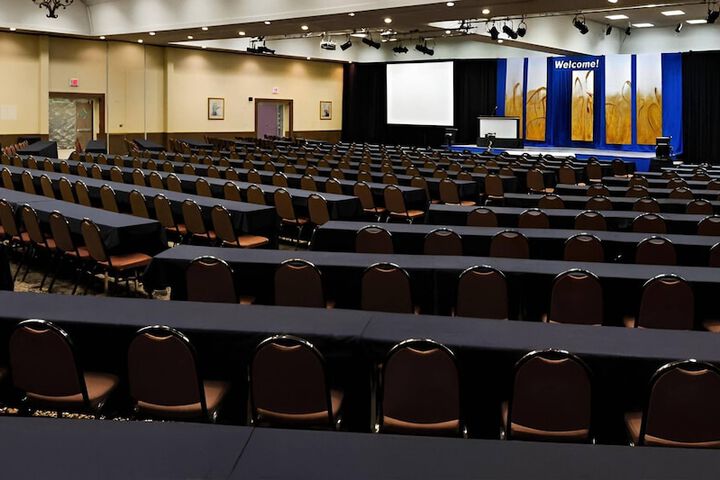 Bismarck Hotel and Conference Center