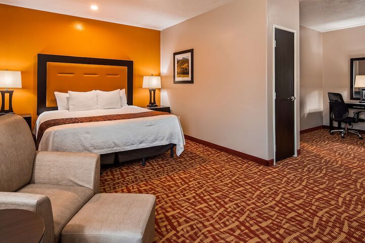Room 9 of 31