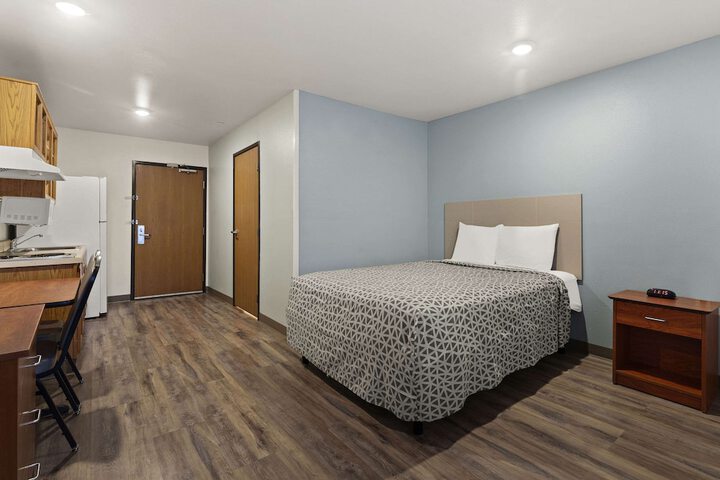 Room 16 of 22