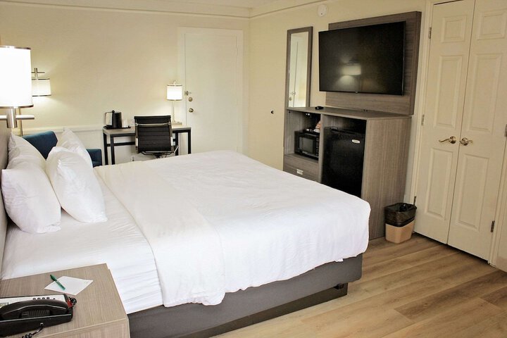 Room 14 of 48
