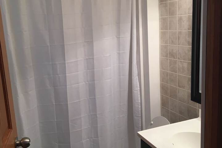 Room 10 of 17