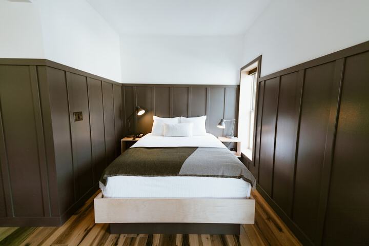 Room 55 of 71