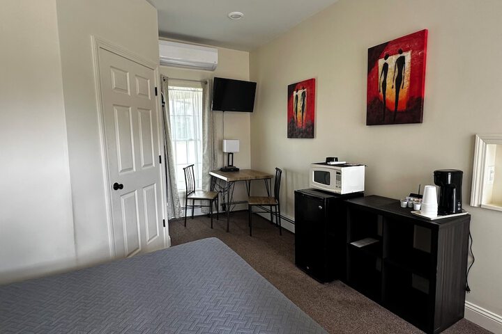 Room 16 of 51
