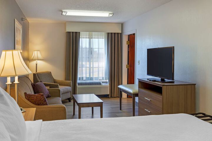 Room 8 of 44