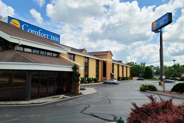Hotel 4 of 57