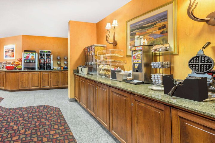 Ramada by Wyndham Kent Seattle Area