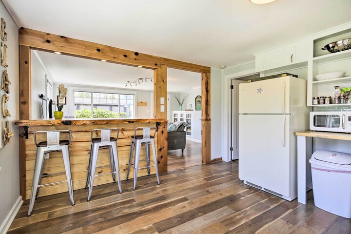 salty Dog Cottage in Netarts w / Deck