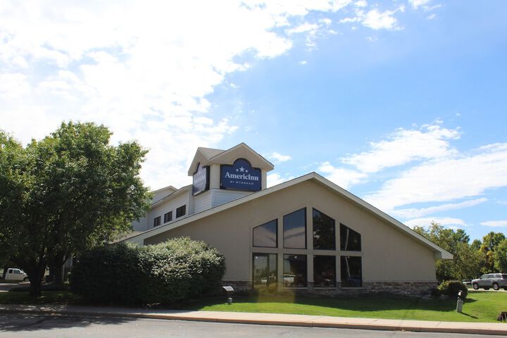 Hotel 2 of 67