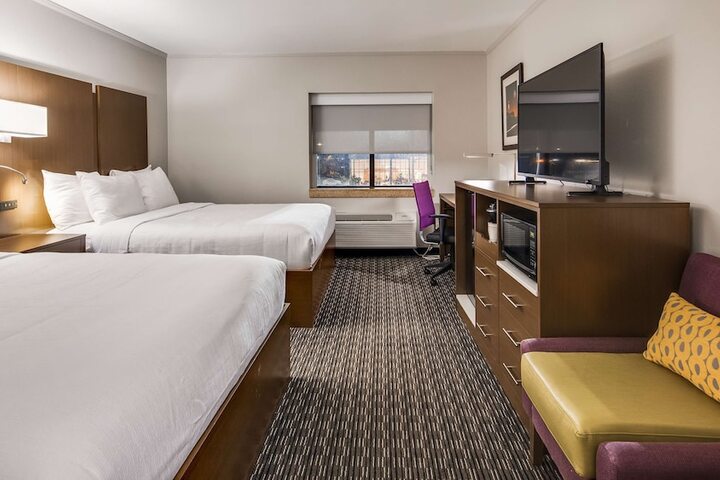 Room 18 of 23