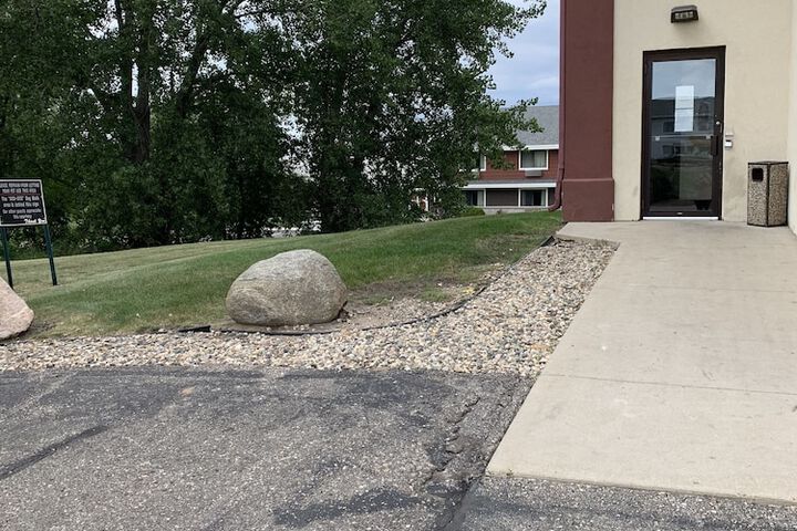 Super 8 by Wyndham Alexandria MN