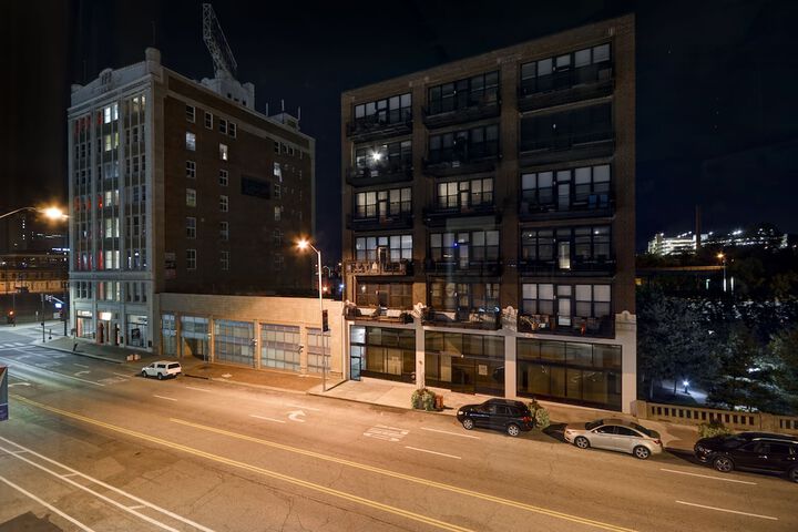 Hotel 7 of 69