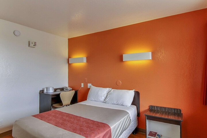 Motel 6 Buellton CA - Solvang Area