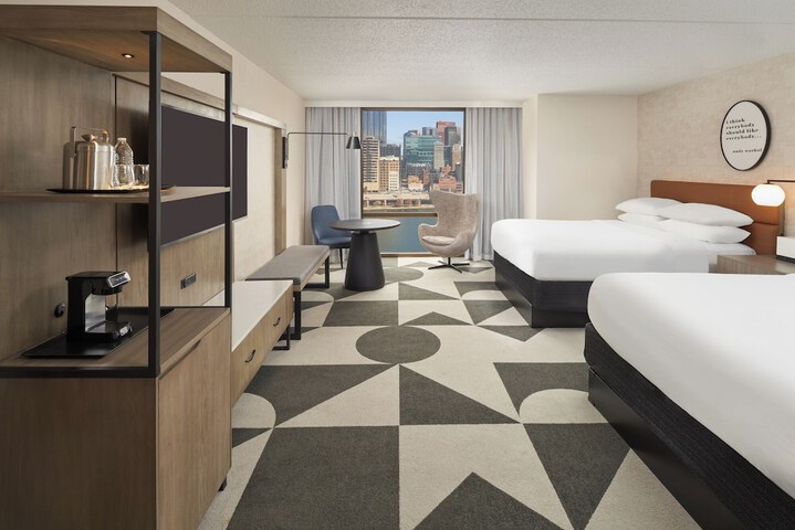 Sheraton Pittsburgh Hotel at Station Square