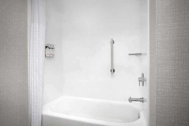 Holiday Inn Express Hotel & Suites DFW West - Hurst by IHG