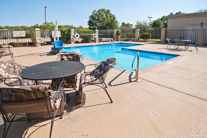 Pool 4 of 48
