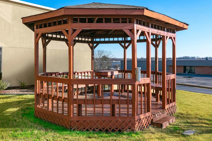 La Quinta Inn & Suites by Wyndham Horn Lake / Southaven Area