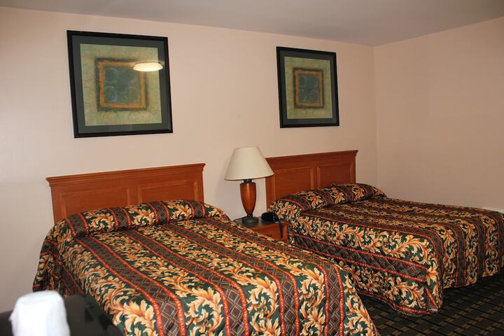 Room 23 of 38