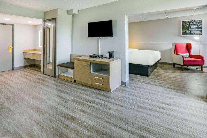 Room 22 of 47