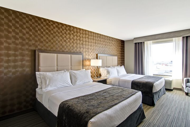 Room 17 of 43