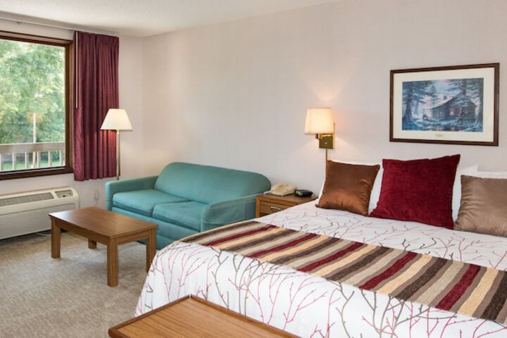 Highland Manor Inn