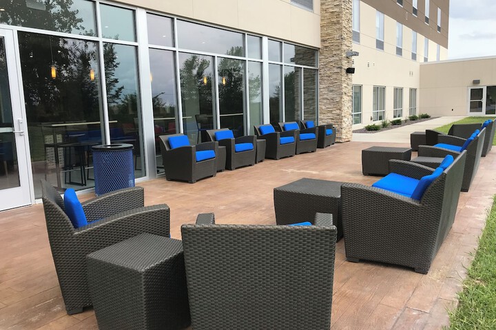Holiday Inn Express & Suites Hannibal - Medical Center by IHG