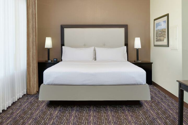 Room 21 of 33