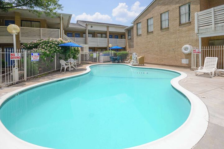 Pool 5 of 50