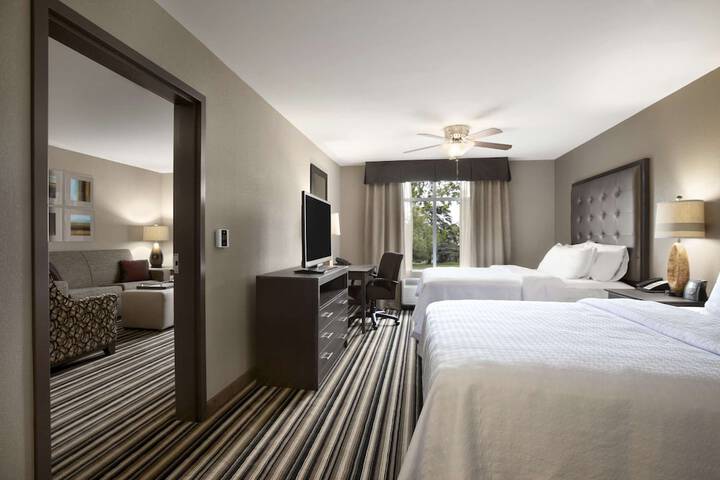 Room 13 of 22
