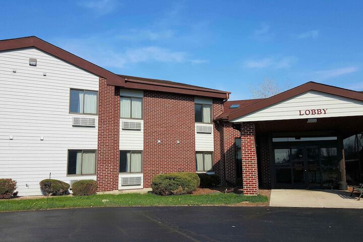 Motel 6 Saukville WI