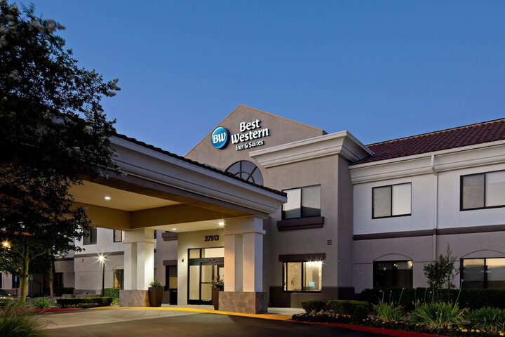 Hotel 2 of 24