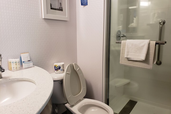 Room 135 of 169
