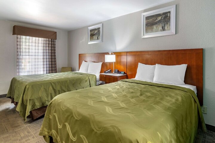 Room 14 of 30